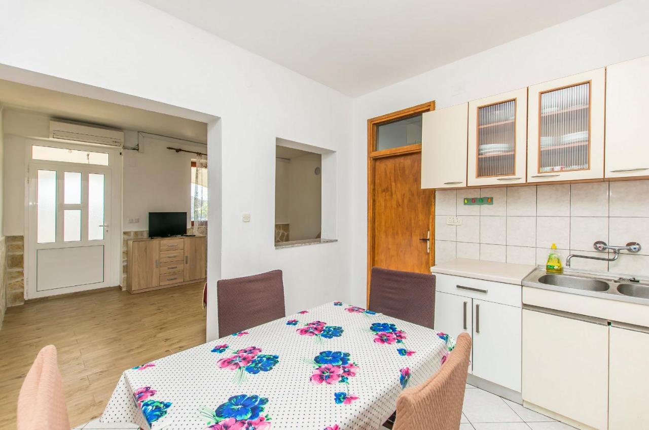 Apartment Kata Grebastica Bagian luar foto